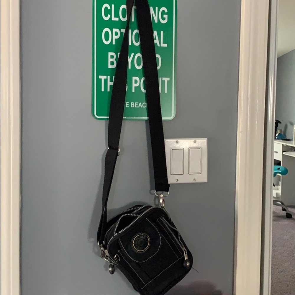 purse - Picture 2 of 2